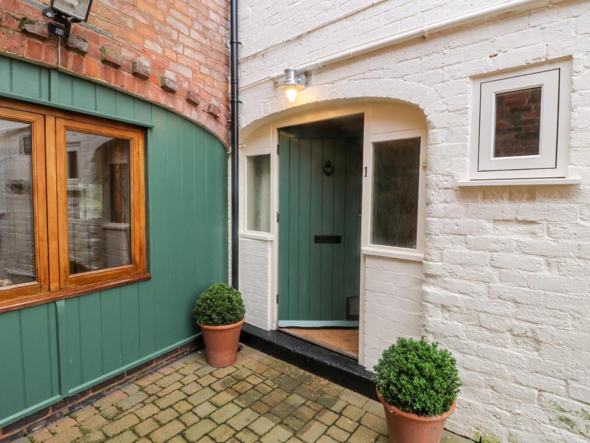 Bluebell Cottage ルージリー エクステリア 写真